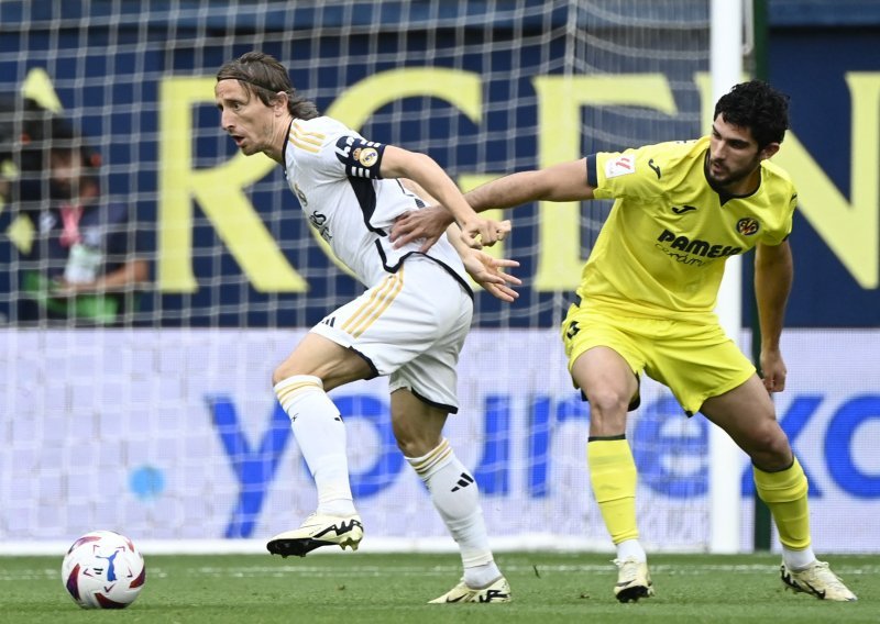 Golijada na utakmici Reala i Villarreala, Ante Budimir se vratio nakon teške ozljede