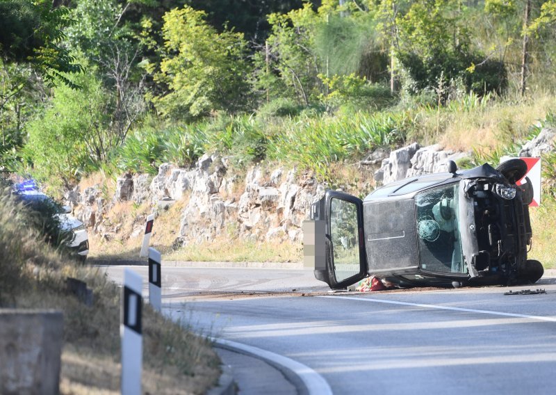 Prometna nesreća na Jadranskoj magistrali u Šibeniku, ozlijeđena jedna osoba