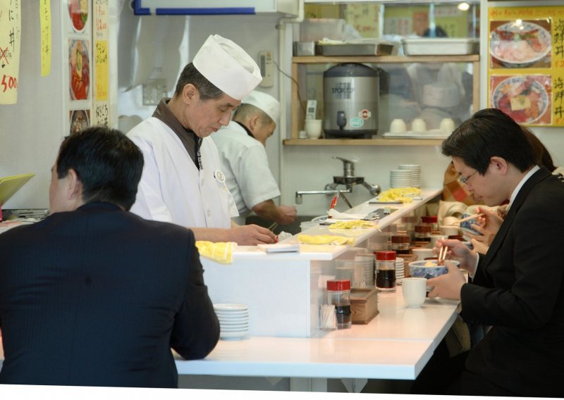Japanci krenuli s prodajom električne žlice koja okus hrane čini slanijim