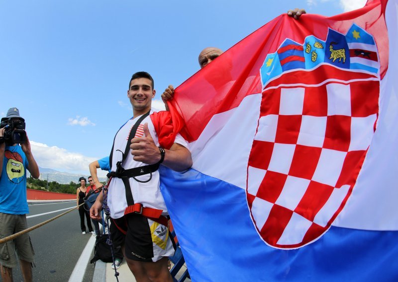 Podaci EU-a pokazuju hrvatski trend - sve više mladih živi s roditeljima