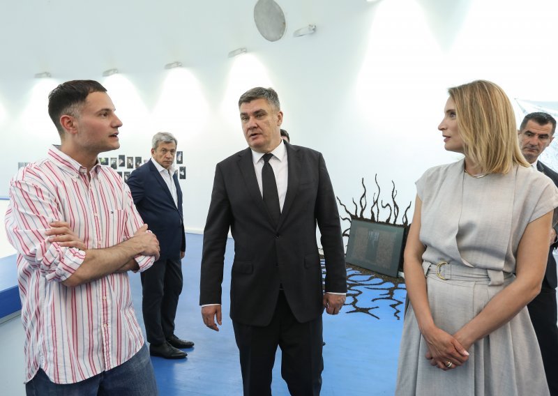 Predsjednik Milanović razgledao izložbu 37. Salona mladih