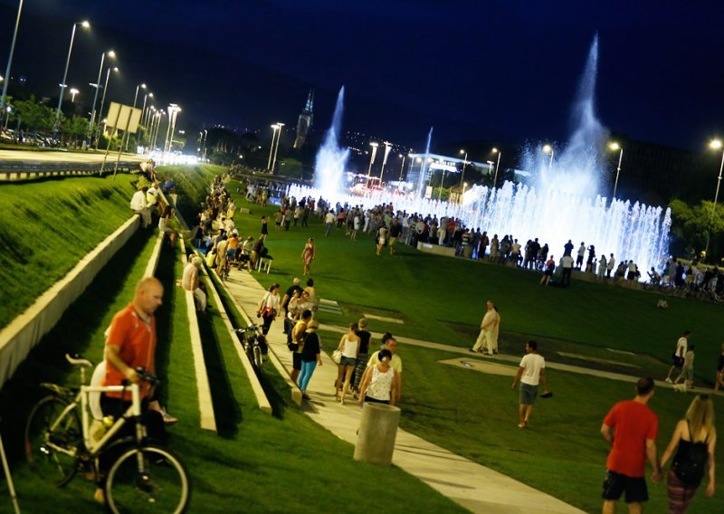 U Zagrebu niče nova fontana, a Bandić sprema još jedno iznenađenje