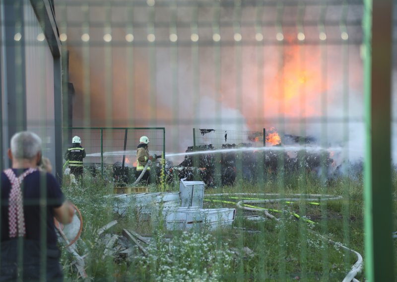 Požar u Sisku trajao je danima: Dvije godine poslije stigle su kaznene prijave