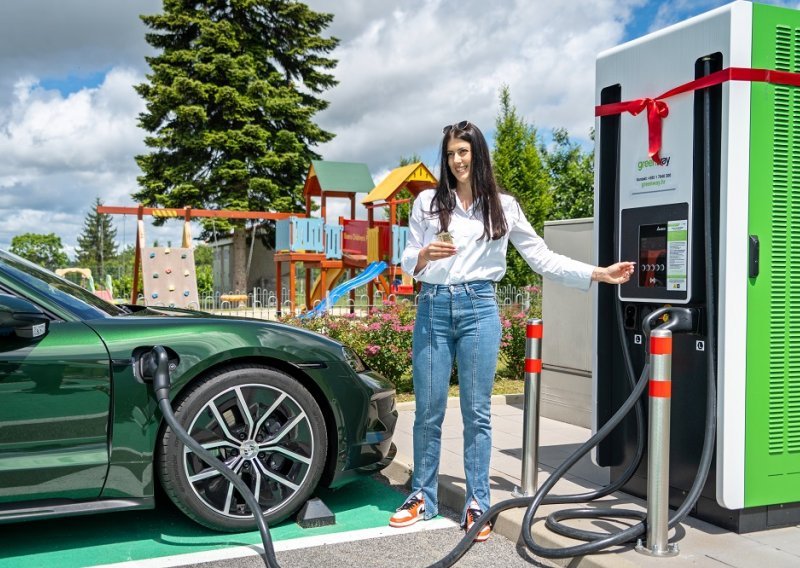 Otvoren je najsnažniji hub za punjenje električnih vozila na sjeveru Hrvatske