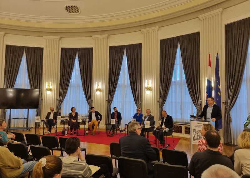 Stranci kamenjem gađali novinare Nove TV: Kamerman sve snimio i dobio nekoliko udaraca