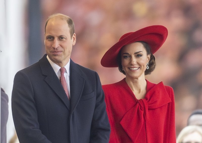 Objavljena nikad viđena fotografija Kate Middleton i princa Wiliama