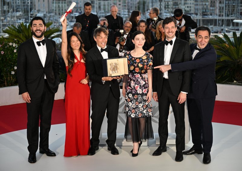 U Cannesu slavili Sean Baker i Nebojša Slijepčević, a nagradu za najbolju glumicu podijelile 4 žene