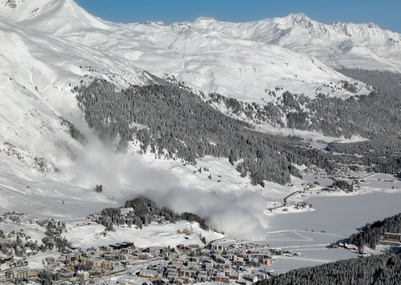 U lavinama u Švicarskoj u zimskoj sezoni poginulo 23 ljudi