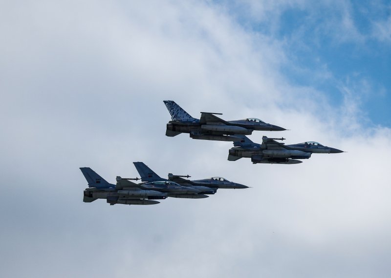 Belgija će opskrbiti Ukrajinu s 30 zrakoplova F-16