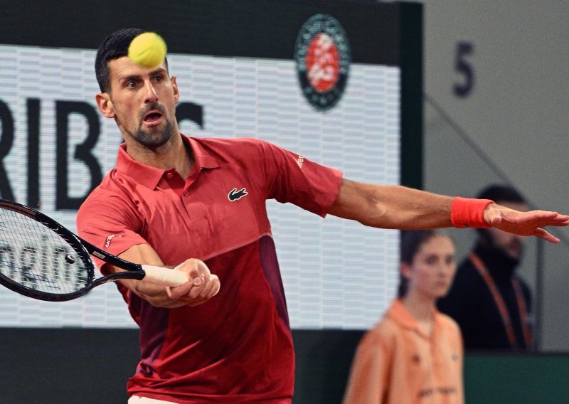 Novak Đoković na korak do rušenja još jednog Federerovog rekorda