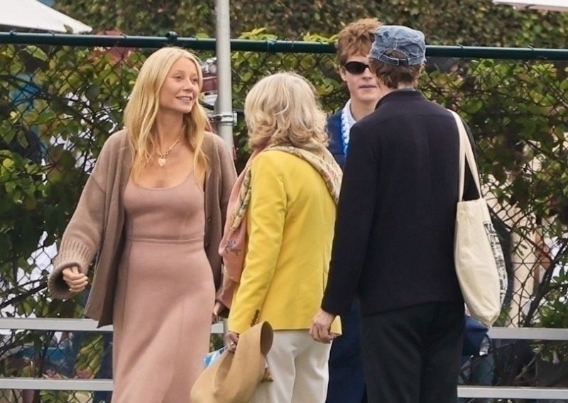 Srdačan susret: Gwyneth Paltrow i Chris Martin se sastali na maturi sina Mosesa