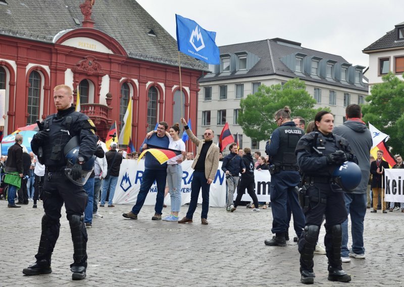 Njemačka: Preminuo policajac ozlijeđen u napadu u petak u Mannheimu