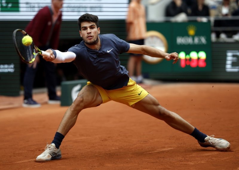 Alcaraz opet protiv 'stare mušterije' Tsitsipasa u četvrtfinalu Roland Garrosa