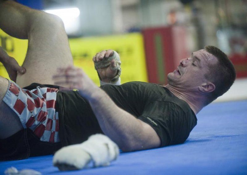 Bijesni Cro Cop opet žestoko udario po medijima