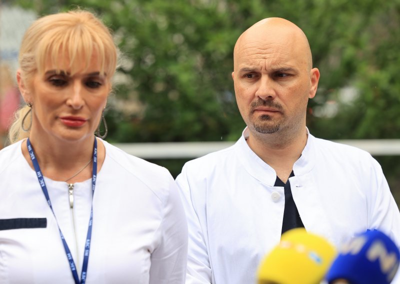 Liječnici: Čovjek koji se zapalio na Markovu trgu ima opekline 4. stupnja i endo opekline