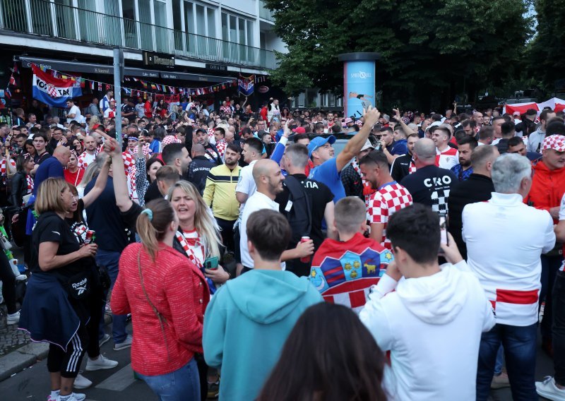 75.000 Hrvata protiv pet tisuća Španjolaca na ulicama Berlina