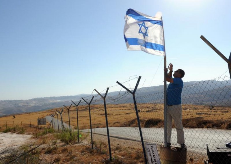 Izrael razmišlja o gradnji zida s Jordanom