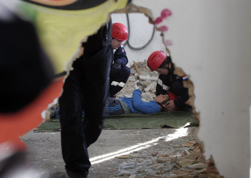 Vježba spašavanja: Rijeka nakon potresa