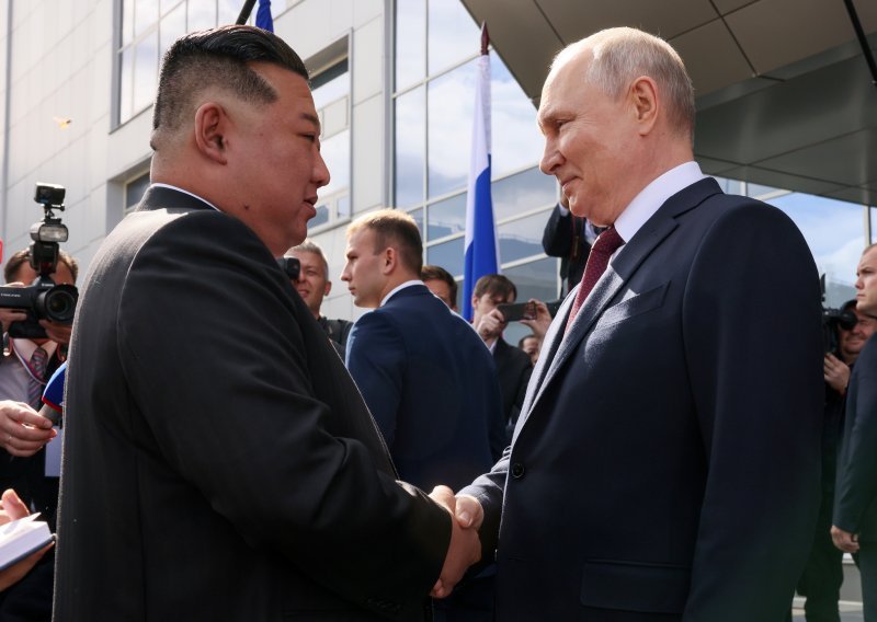 Putin pohvalio 'druga' Kima i obećao mu da će ga podržati protiv SAD-a