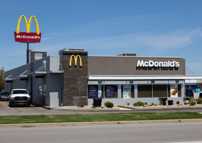 Slanina na vrhu sladoleda? McDonald's odustao od drive-inova koje pokreće AI