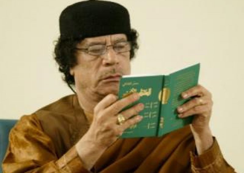 Libijci će odlučiti što s Gadafijem