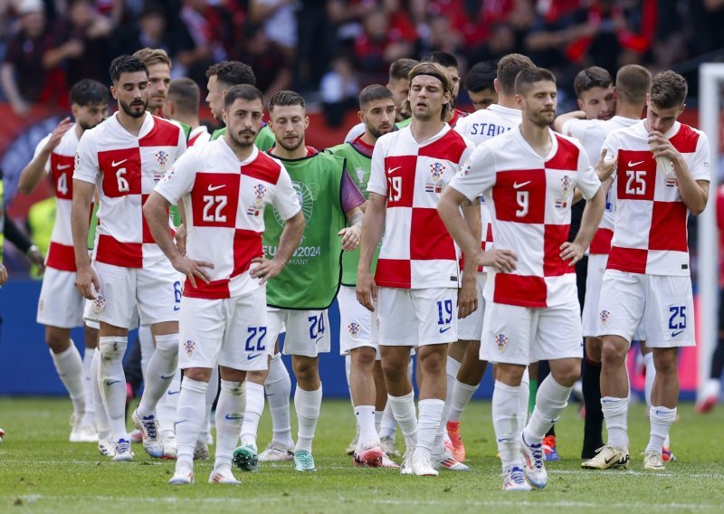 Nakon šokantnog remija s Albanijom izbornik Dalić otkazao današnji trening 'vatrenih'