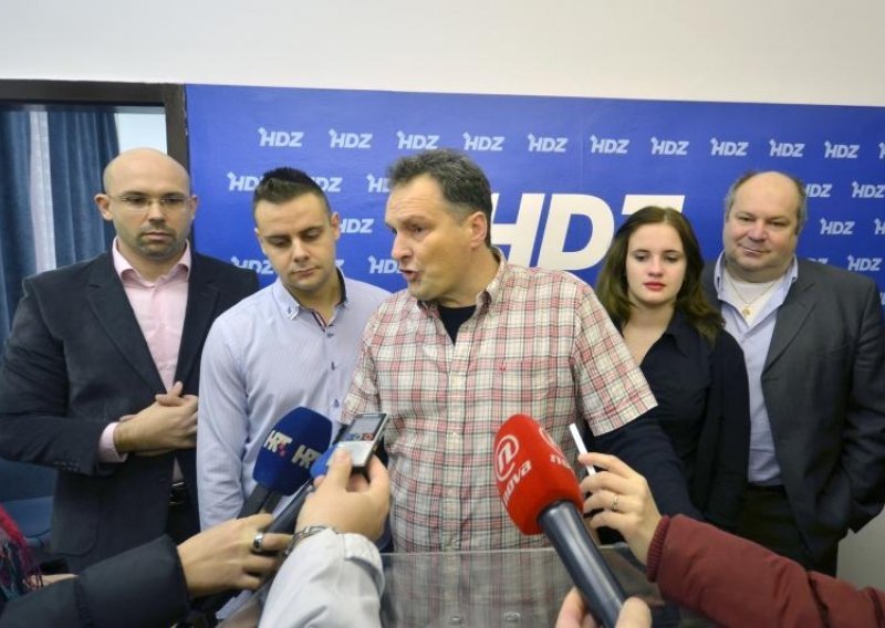 HDZ: Ovo je sumrak demokracije i represija