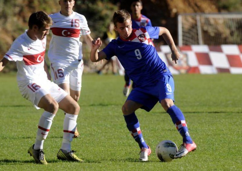 Halilović i 'klinci' pakiraju se kući; ništa od osmine finala