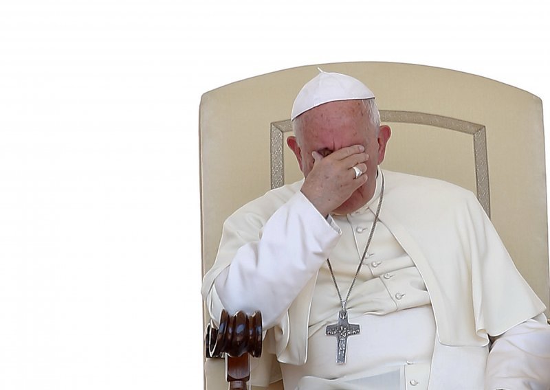 Papa Franjo: Nekada su bračni razvodi 'neizbježni'