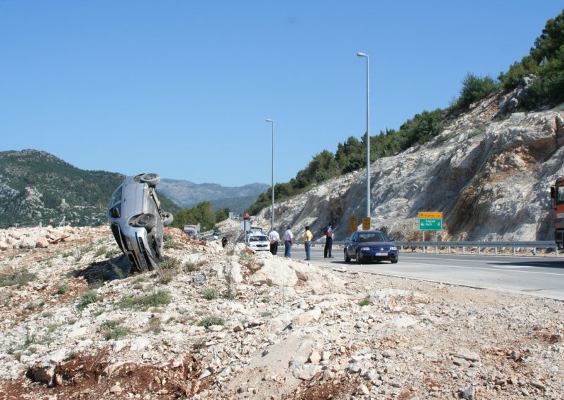 Sudar na naplatnim kućicama Vrgorac