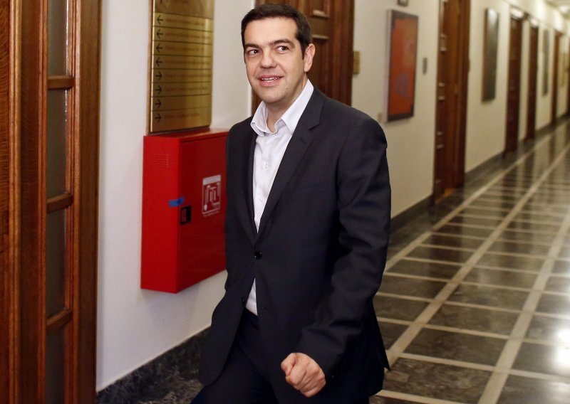 Grci vraćaju javnu televiziju ugašenu zbog štednje