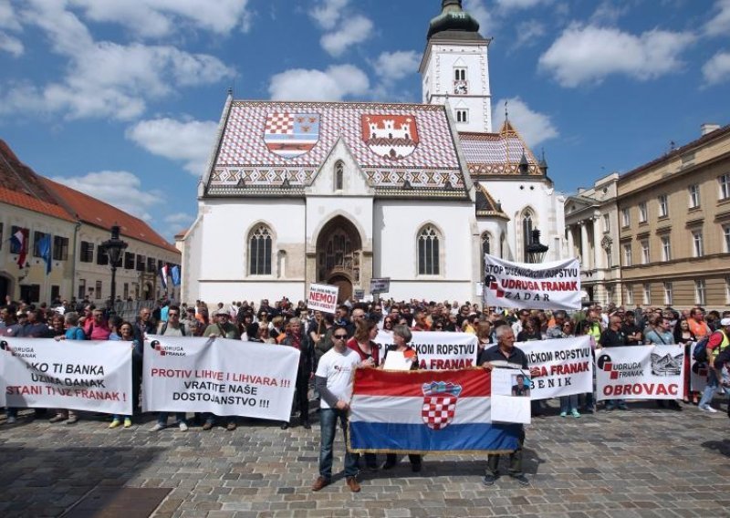 Zar mislite da će građane zaštititi oni koji su ih isporučili pljačkašima?!