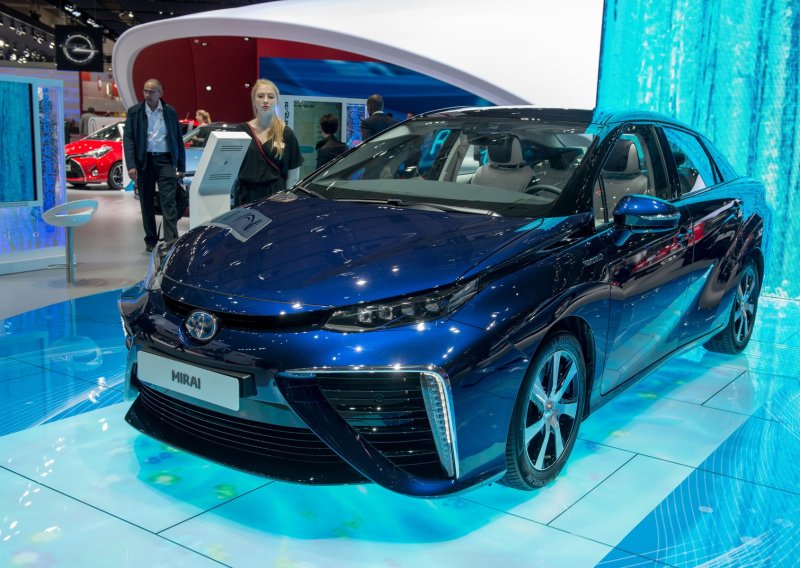 Toyota i Microsoft udružili snage za tehnologije u automobilima