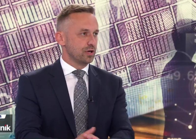Piletić: Građani neće pohvaliti povećanje plaća dužnosnika, ali nema mjesta populizmu