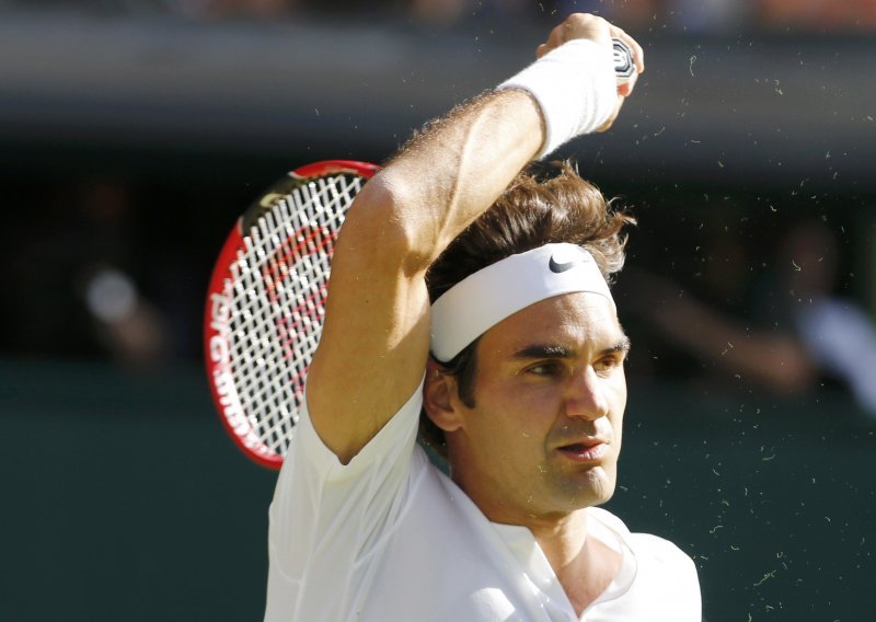 Savršen poen Rogera Federera rastužio Amerikance