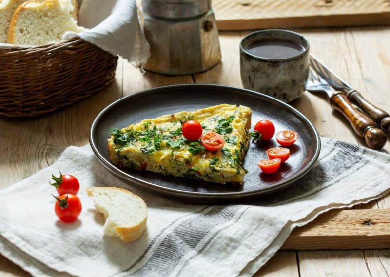 Za ručak ili večeru, ovo je hit recept za ukusnu i brzu fritaju
