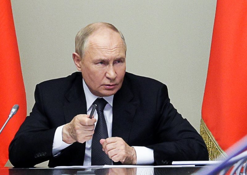 Zašto Putin oklijeva? Analitičar: Trenutno ne može izbaciti Ukrajince iz Rusije