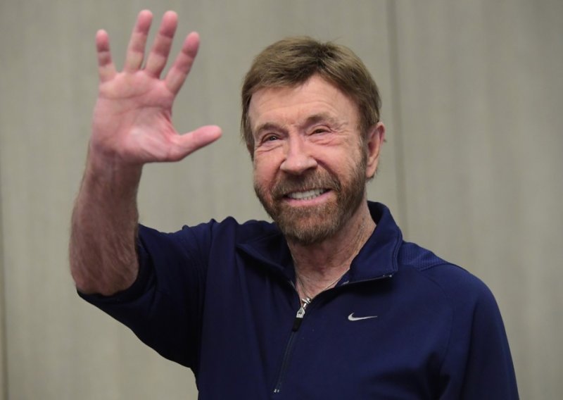 Nije ispao iz odlične forme: Evo što Chuck Norris izvodi u 85. godini