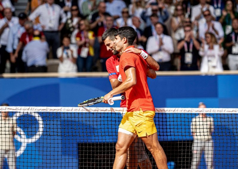 Đoković otkrio što je šapnuo Alcarazu na mreži nakon finala Olimpijskih igara