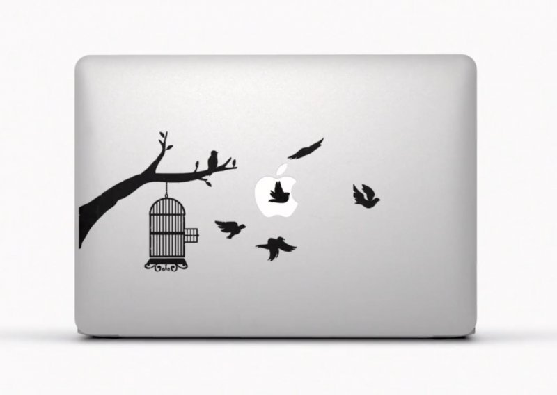 Apple u reklami za MacBook Air slavi 'prijenosnik koji ljudi vole'