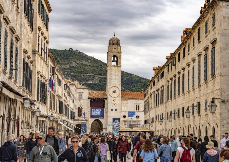 Dubrovnik ostvario tri milijuna noćenja ranije nego lani: Očekuje ga i dobra posezona