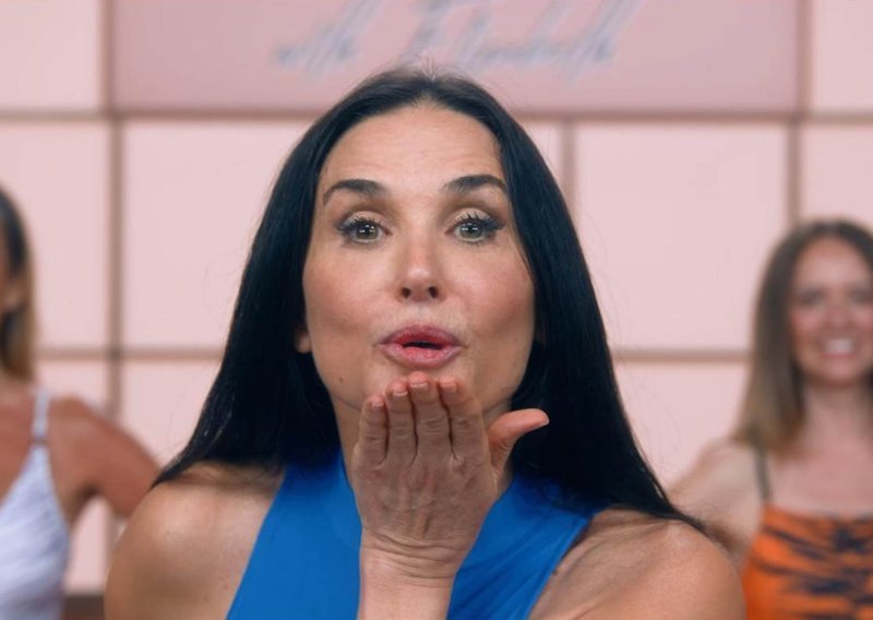 Demi Moore iznenadila u provokativnom izdanju: Nazivaju je boginjom
