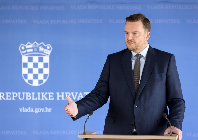 Primorac: 'Cijene plina i struje će porasti 10-15 posto'