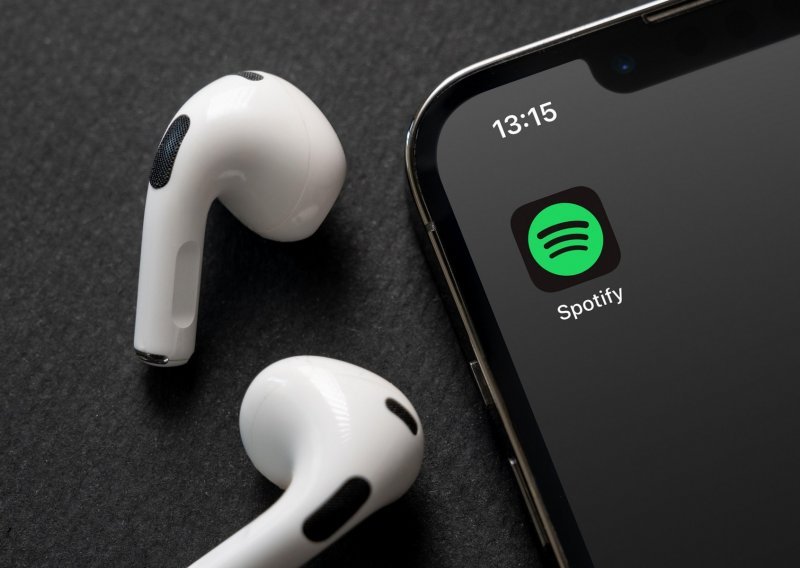 Slušaju vam se pjesme na Spotifyju, a nemate pristup internetu? To više nije problem