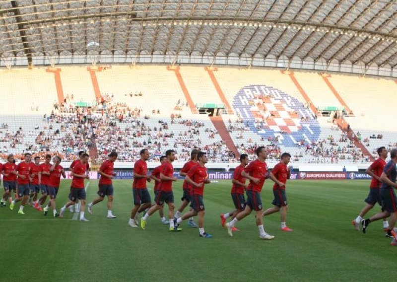 Zbog izostanka fan-zone novi sukob na relaciji Split - HNS!