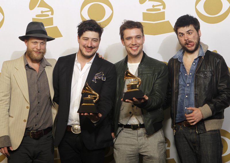 Grammy za album godine dobili Mumford & Sons