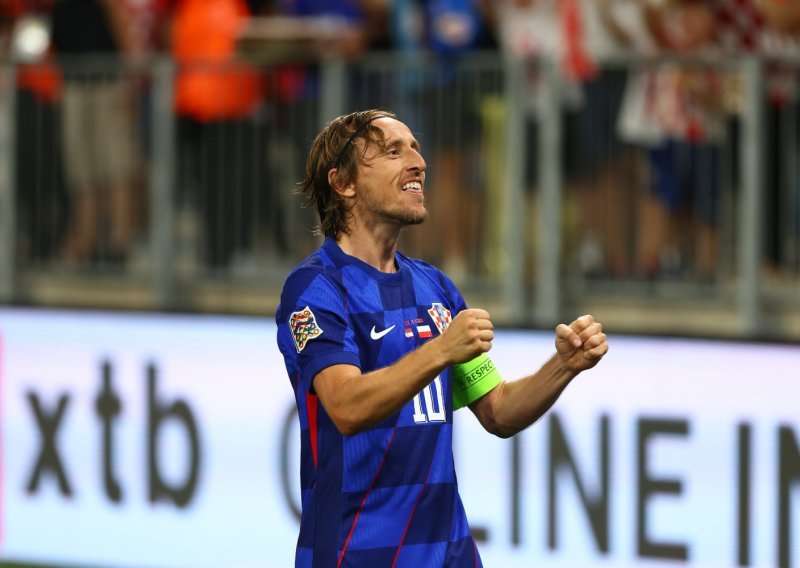 Vatreni upisali tri boda! Modrić sjajnim golom odveo Hrvatsku do bitne pobjede