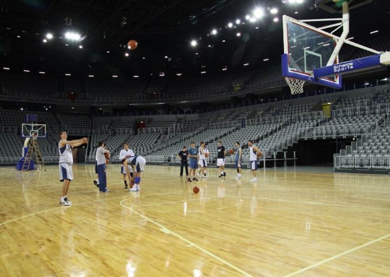 Arena je prednost samo ako je puna i uz tebe