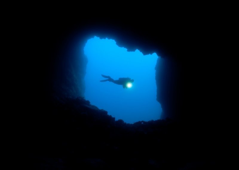 Ronilac nestao u podmorskoj špilji na otoku Cresu