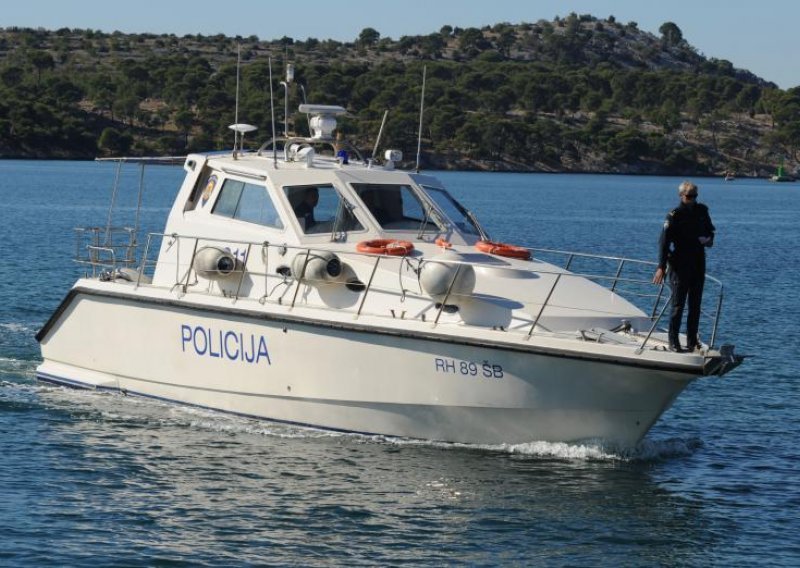 Krenuo brodicom s Krka, pronađen mrtav kod Dramlja
